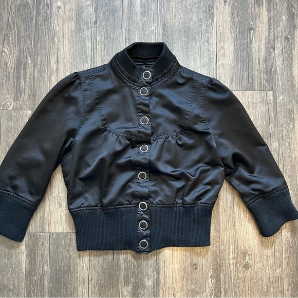 Rock L.A Fashion Black Cropped Satin Jacket Snaps Closure Fitted Petite 3/4 - Picture 5 of 12